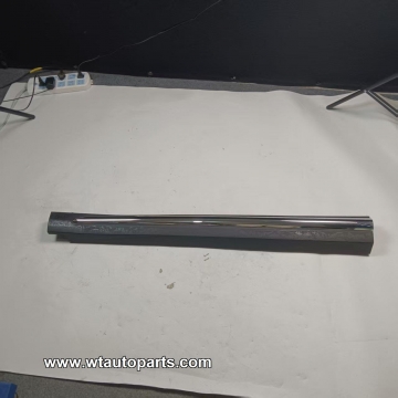 Eront door trim panel C00013654